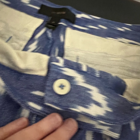 JCrew Size 4 bright blue and white shorts. Great condition. Pockets. - Picture 11 of 11